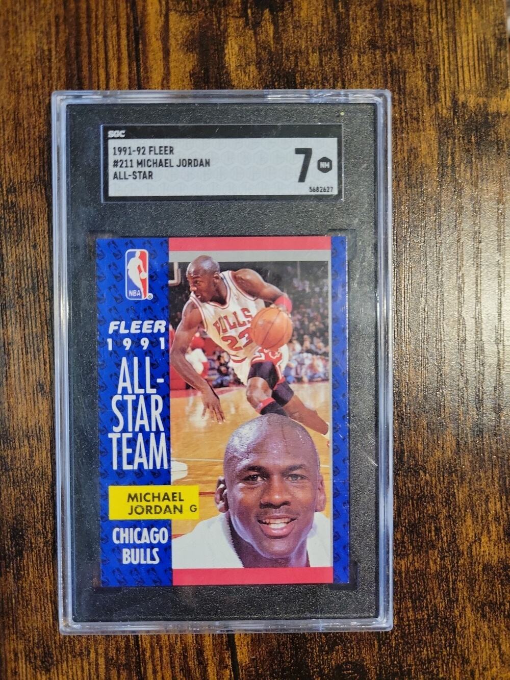 MICHAEL JORDAN CHICAGO BULLS 1991 FLEER NBA ALL STAR #211 SGC 7 NM